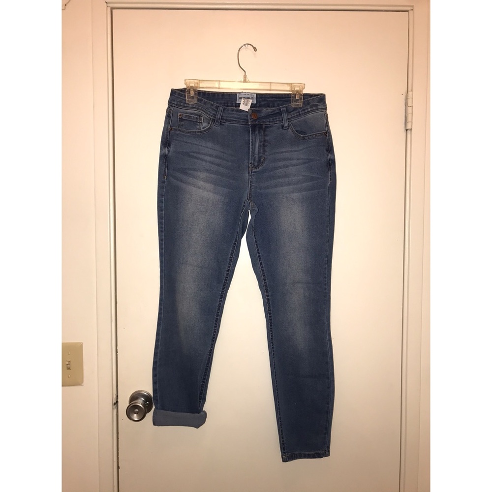 Skinny jeans